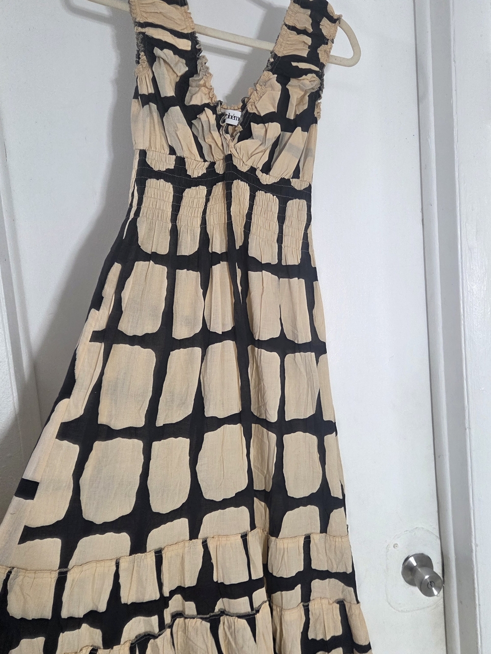L'ephemere Cream Black Abstract Grid Smocked Tiered Maxi Dress Fits S/M